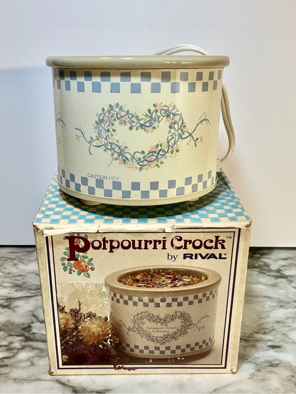 Vintage Rival Potpourri Crock Blue Checkered Floral Heart Tested